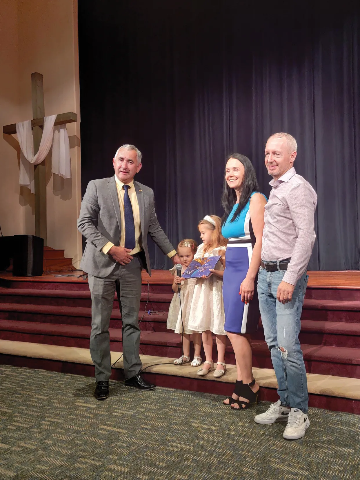 “Wandering Stars” Visited Sacramento with Their First Ukrainian-Language Play Based on Ivan Franko’s Fairy Tale “The Painted Fox”