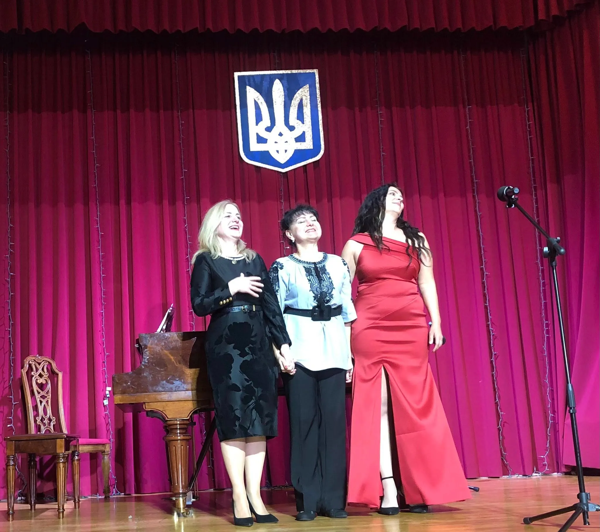 Наталя, Олена, Леся.jpg