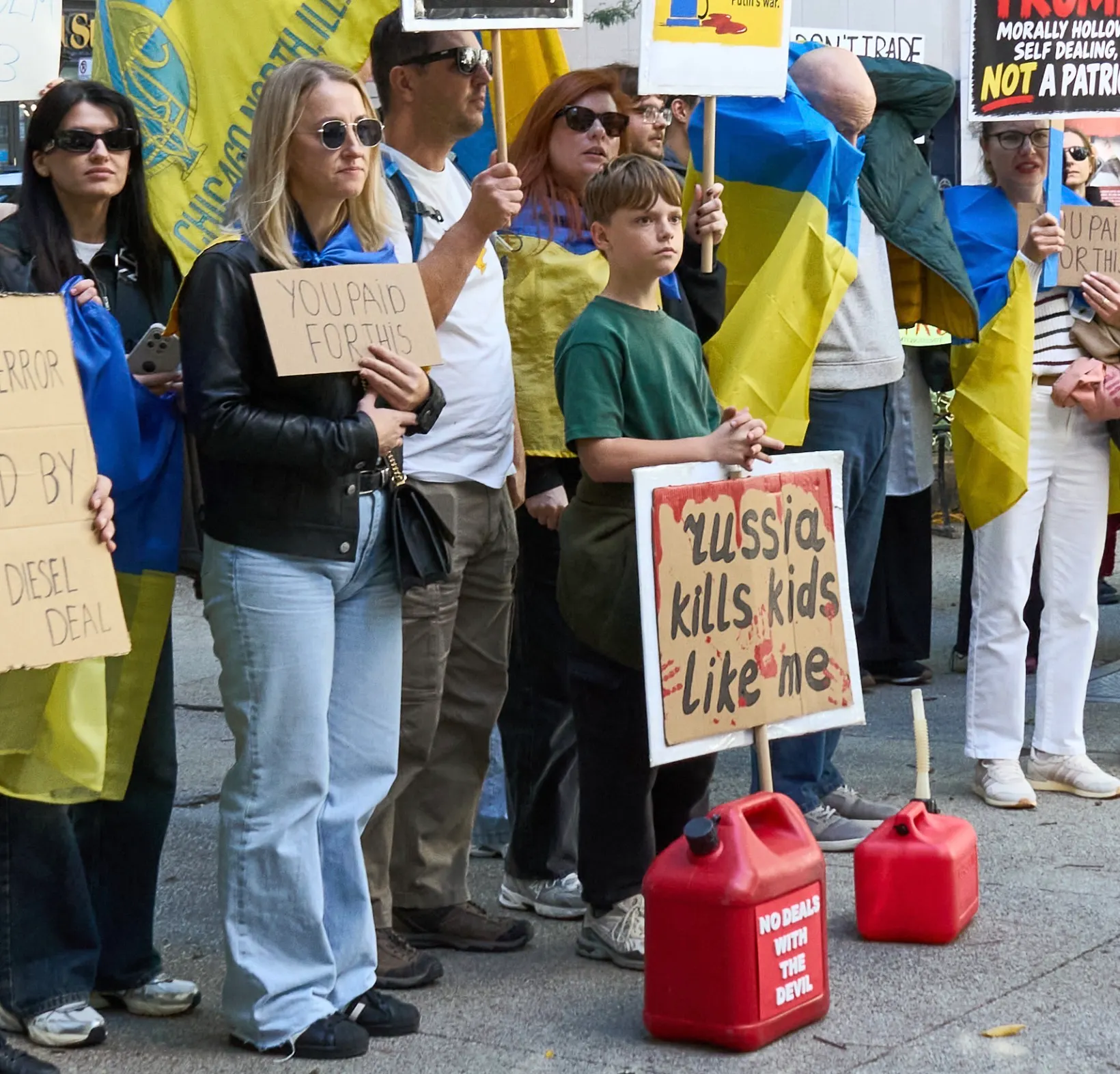 Protest in Chicago: Supporting Russia Equals Genocide of Ukrainians