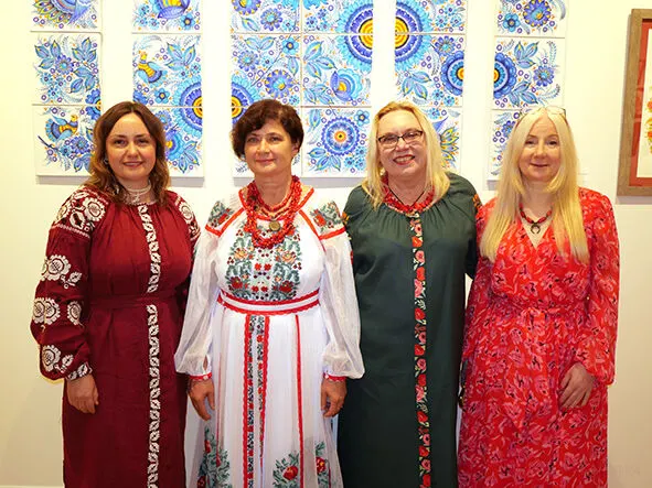 Petrykivka Painting in Chicago: Touch the Soul of Ukraine