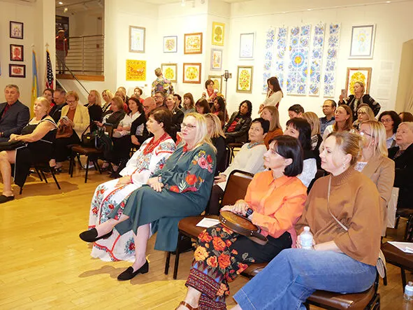 Petrykivka Painting in Chicago: Touch the Soul of Ukraine