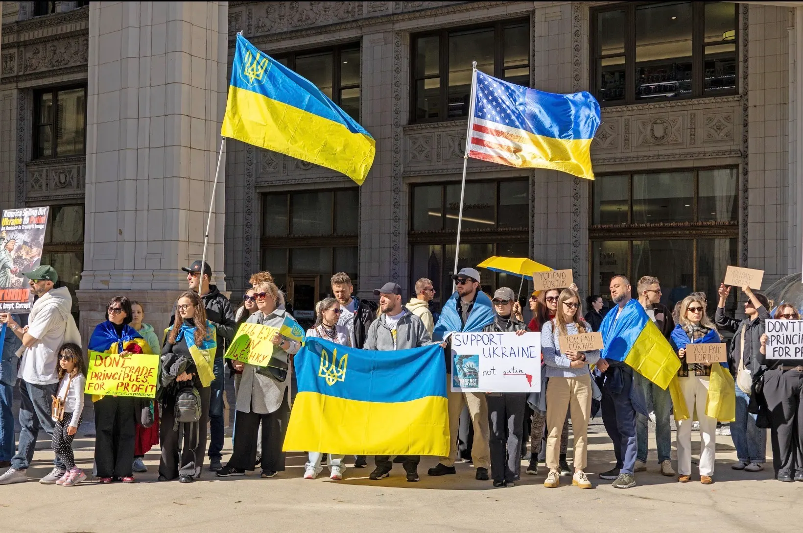 Protest in Chicago: Supporting Russia Equals Genocide of Ukrainians