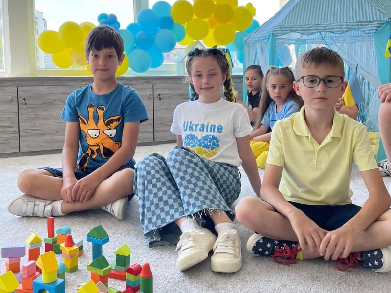 Help Ukrainian children